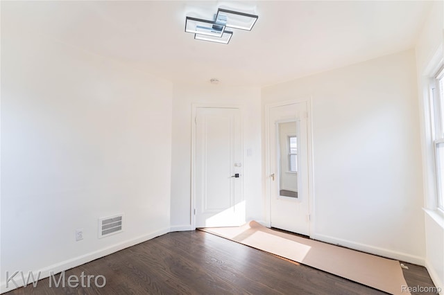 6101 Kenilworth St, Dearborn Heights, MI 48126 - photo 13