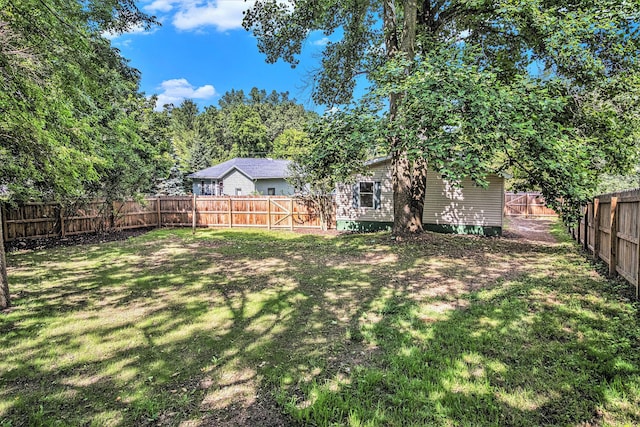 713 Maple Rd, Ionia, MI 48846 - view of fenced backyard