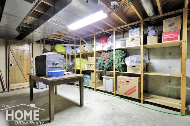 2367 Meadowdown Dr, Owosso, MI 48867 - view of storage