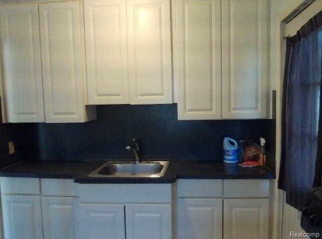 22825 Brittany Ave, Eastpointe, MI 48021 - photo 5