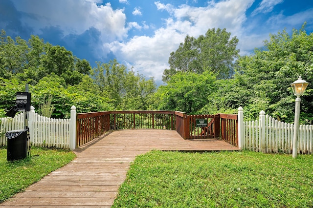 2002 N US Highway 31 Unit 8, Niles, MI 49120 - view of deck