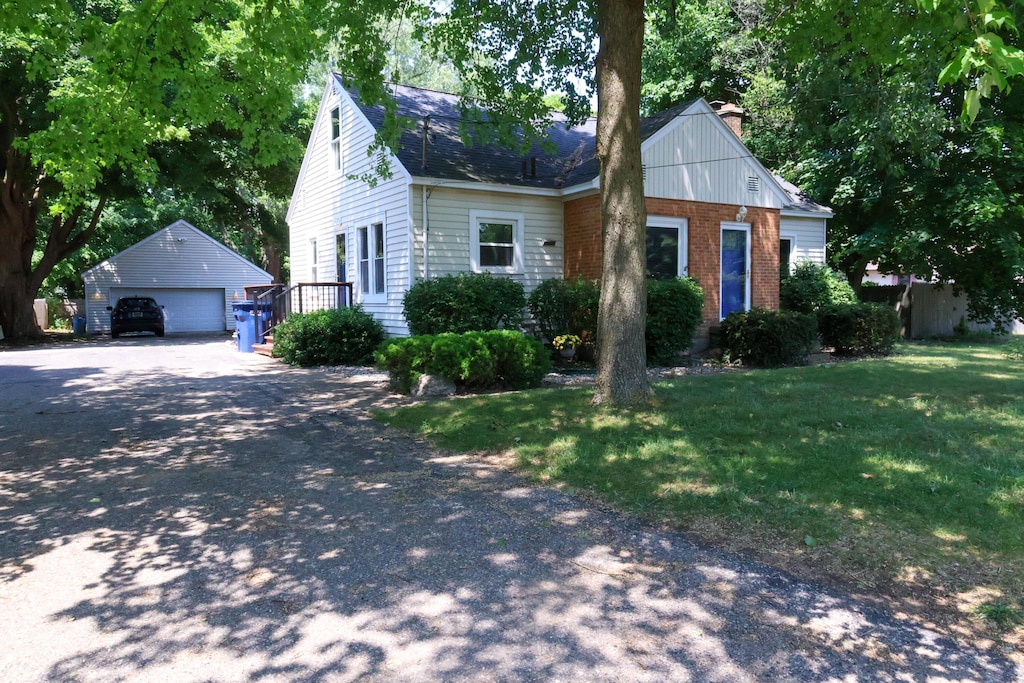 34 Porter Rd, Norton Shores, MI 49441 - photo 1