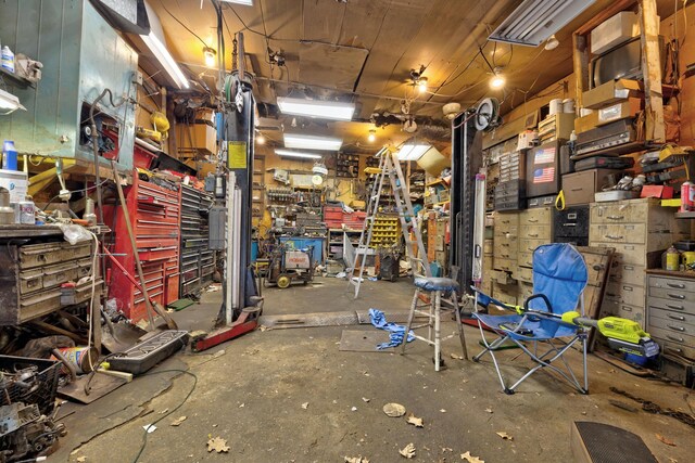 3618 Rohr Rd, Lake Orion, MI 48359 - view of storage room