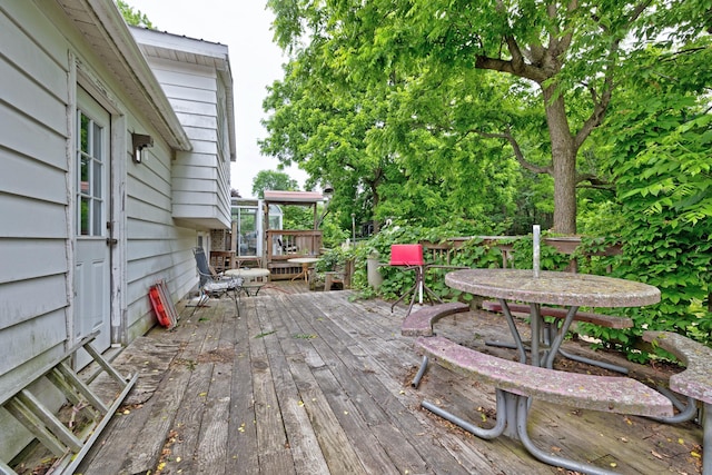 3618 Rohr Rd, Lake Orion, MI 48359 - view of wooden terrace