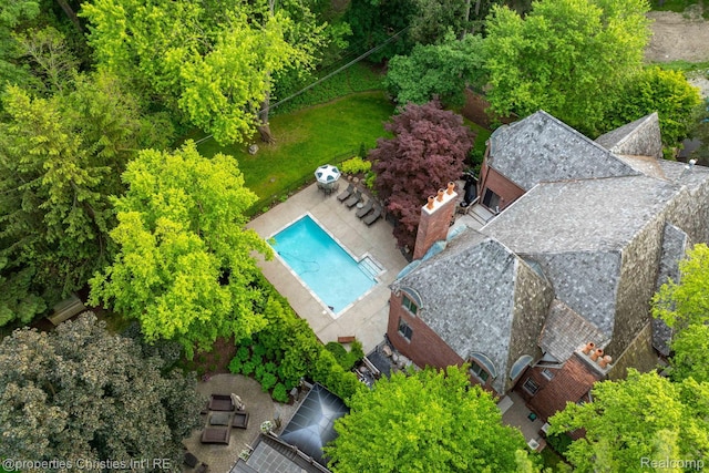 633 Hawthorne St, Birmingham, MI 48009 - aerial view of a pool