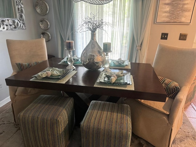 2008 Beekman Ct, Flushing, MI 48532 - view of dining room