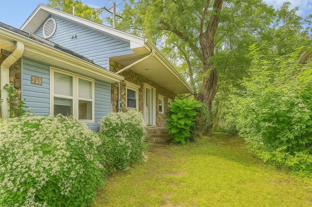 238 Cooks Lndg, Michigan Center, MI 49254 - view of side of property