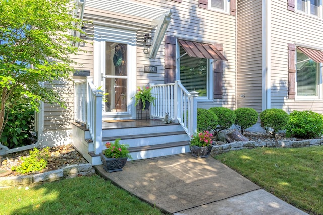 464 Kalamazoo St, South Haven, MI 49090 - property entrance