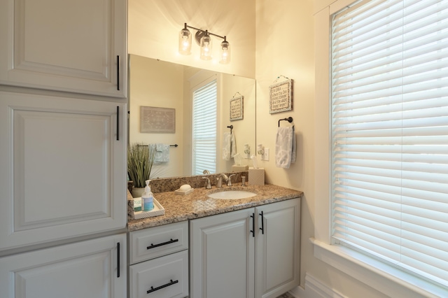 464 Kalamazoo St, South Haven, MI 49090 - bathroom featuring vanity