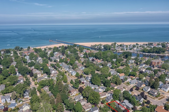 464 Kalamazoo St, South Haven, MI 49090 - aerial view of residential area with a nearby body of water and property parcel outlined