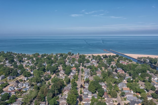 464 Kalamazoo St, South Haven, MI 49090 - aerial view of residential area with a nearby body of water