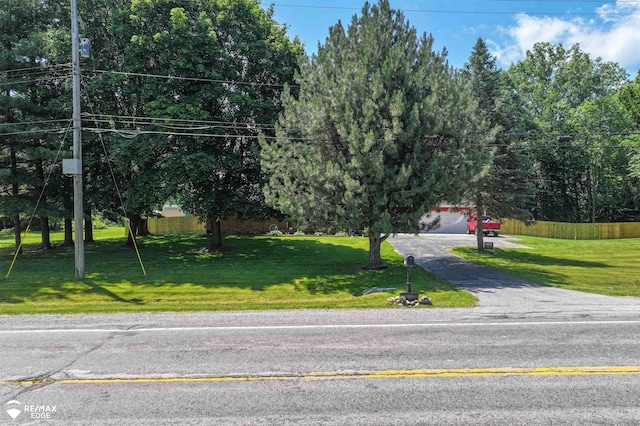 7226 Junction Rd, Frankenmuth, MI 48722 - view of street