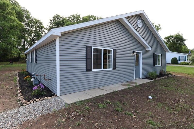 424 Doris St, Quincy, MI 49082 - view of property exterior