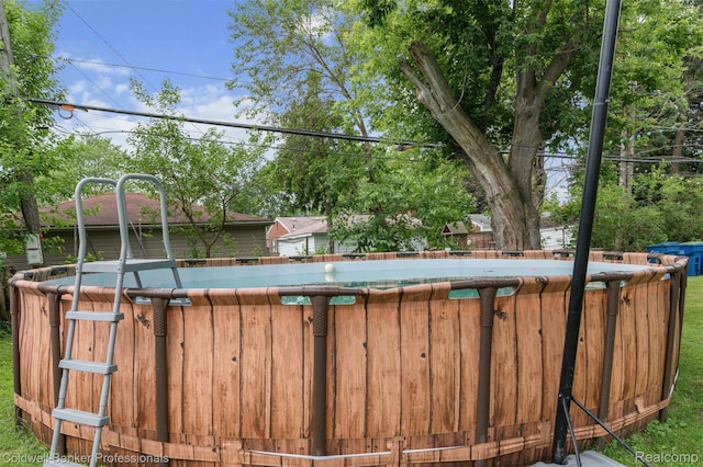 22355 Curie Ave, Warren, MI 48091 - view of outdoor pool