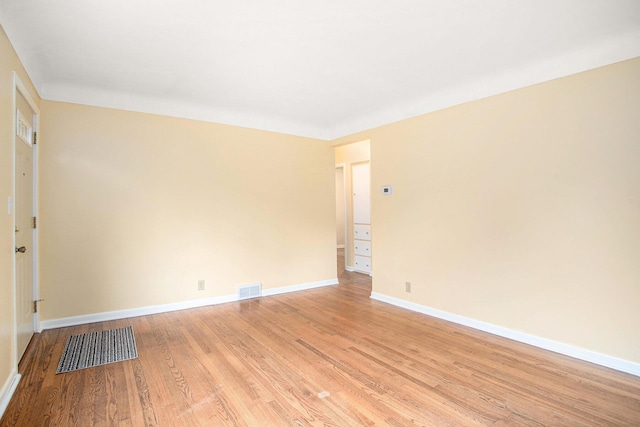 1233 Craft Ave, Kalamazoo, MI 49048 - empty room with light wood-style flooring