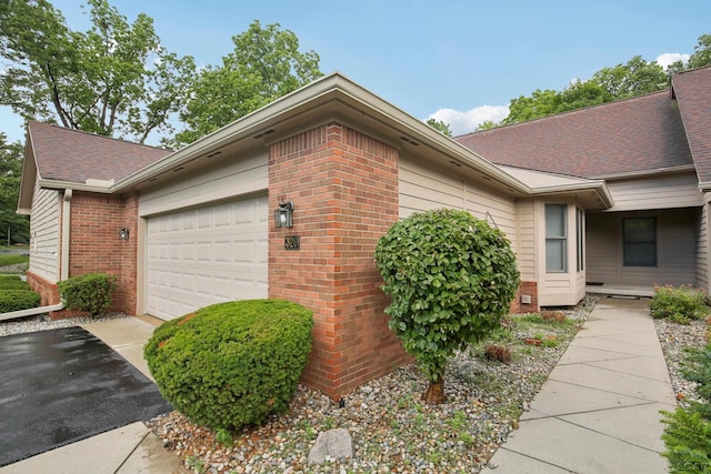 320 Richlyn Dr, Adrian, MI 49221 - photo 2