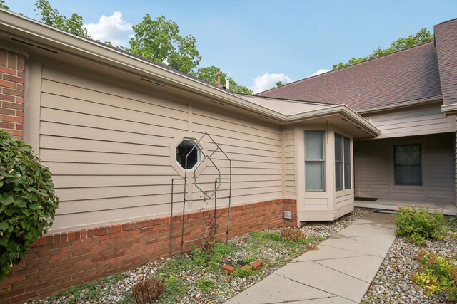 320 Richlyn Dr, Adrian, MI 49221 - photo 29