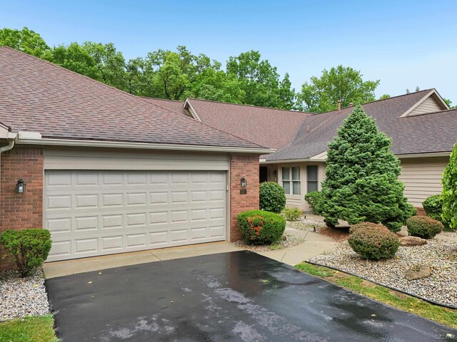 320 Richlyn Dr, Adrian, MI 49221 - photo 30