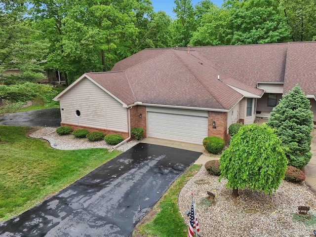 320 Richlyn Dr, Adrian, MI 49221 - photo 1