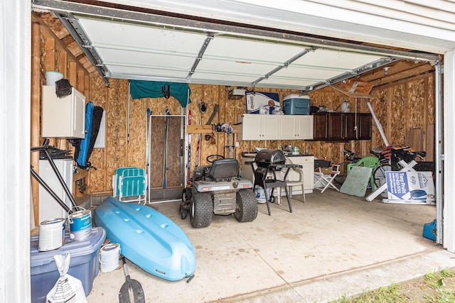 210 Oak Grove Dr, Brooklyn, MI 49230 - view of garage