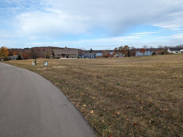 4712 E Water View Dr, Lake Leelanau, MI 49653 - photo 3