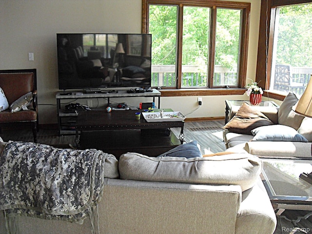 1907 Riverside Dr, Port Huron, MI 48060 - photo 3