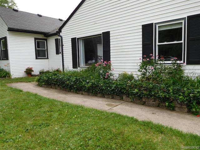 3351 Grant Rd, Rochester Hills, MI 48309 - photo 2