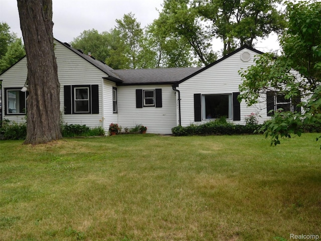 3351 Grant Rd, Rochester Hills, MI 48309 - photo 1