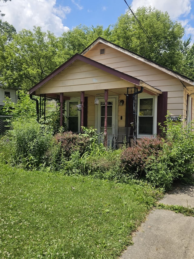 1318 Knapp Rd, Flint, MI 48503 - photo 1