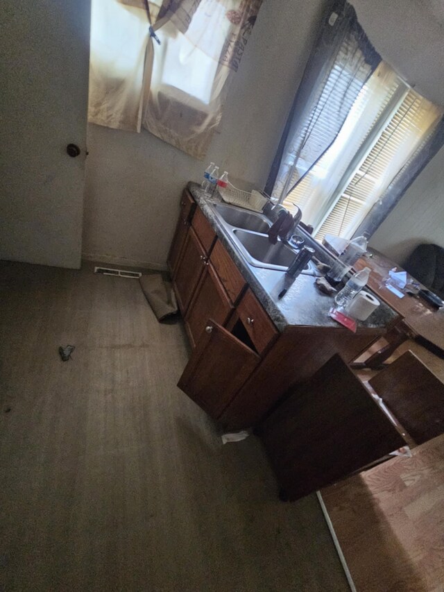 1318 Knapp Rd, Flint, MI 48503 - photo 14