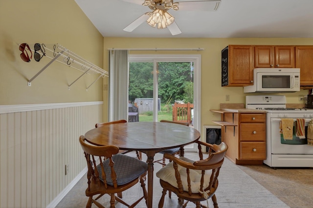 70661 Dennis Dr, Niles, MI 49120 - dining space with ceiling fan