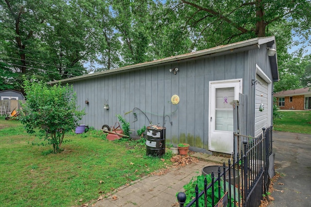 70661 Dennis Dr, Niles, MI 49120 - view of side of property