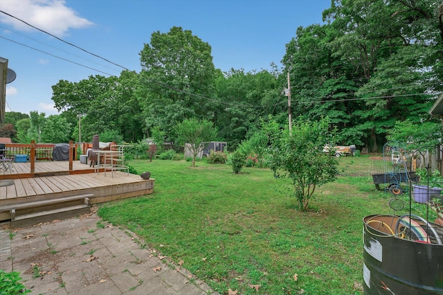70661 Dennis Dr, Niles, MI 49120 - view of yard featuring a deck