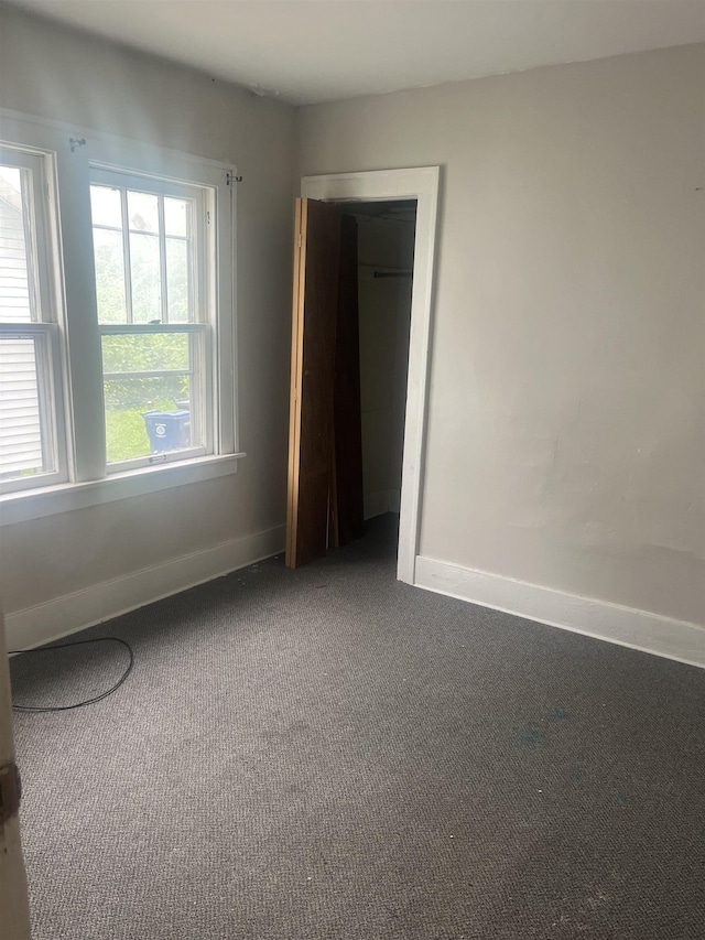 521 E Marengo Ave, Flint, MI 48505 - unfurnished room featuring carpet floors