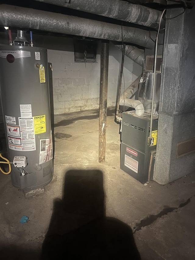 521 E Marengo Ave, Flint, MI 48505 - utility room featuring water heater