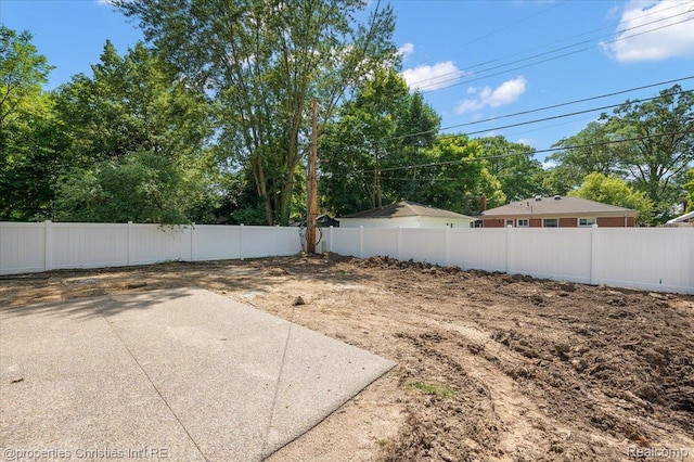 1978 Henrietta St, West Bloomfield, MI 48009 - view of yard featuring a patio