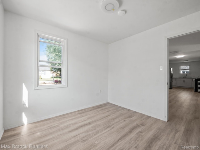 2028 Isabell Dr, Troy, MI 48083 - photo 8