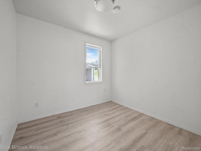 2028 Isabell Dr, Troy, MI 48083 - photo 11