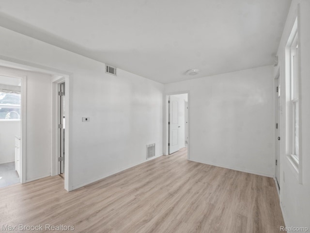 2028 Isabell Dr, Troy, MI 48083 - photo 4