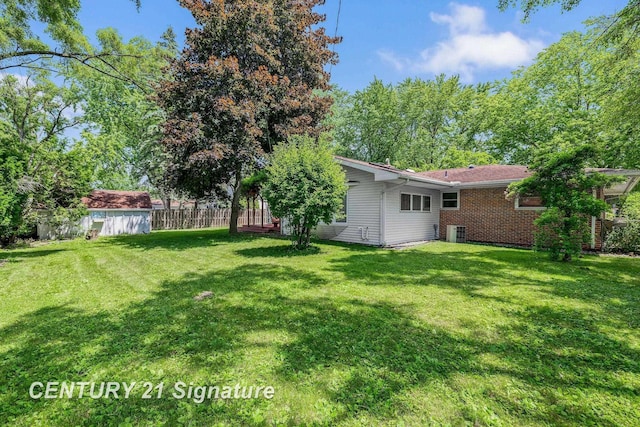 9 Wiltse Ct, Saginaw, MI 48603 - view of yard