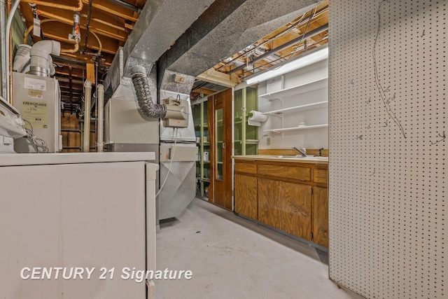 9 Wiltse Ct, Saginaw, MI 48603 - unfinished basement with water heater and heating unit