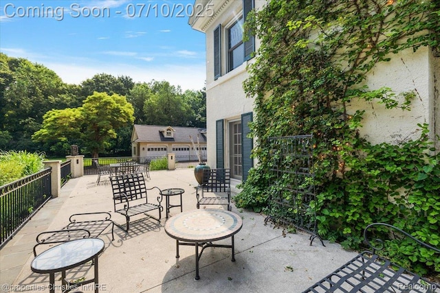 777 Kensington Ln, Bloomfield Hills, MI 48304 - view of patio / terrace