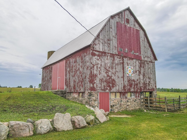 2620 N 184th Ave, Walkerville, MI 49459 - view of barn with a view of countryside