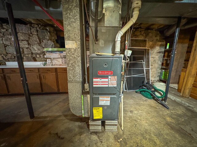 2620 N 184th Ave, Walkerville, MI 49459 - utilities featuring heating unit