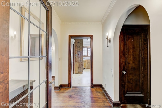 66 Oakdale Blvd, Pleasant Ridge, MI 48069 - corridor featuring arched walkways, dark wood-style flooring, and ornamental molding