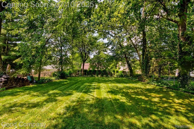 66 Oakdale Blvd, Pleasant Ridge, MI 48069 - view of fenced backyard