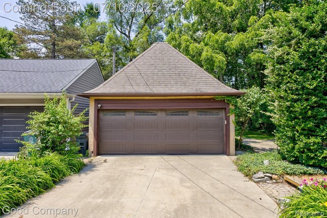 66 Oakdale Blvd, Pleasant Ridge, MI 48069 - view of detached garage