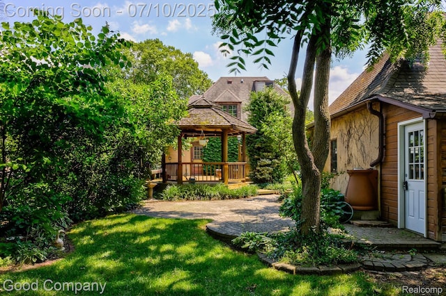 66 Oakdale Blvd, Pleasant Ridge, MI 48069 - view of grassy yard with a gazebo and a deck