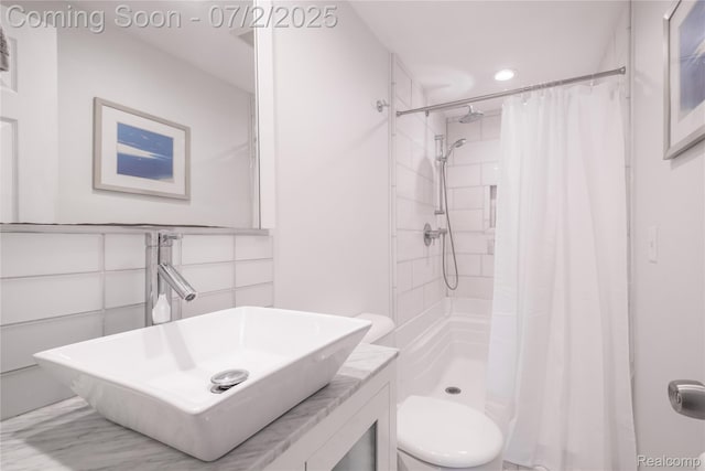 11216 Old Bridge Rd, Grand Blanc, MI 48439 - full bathroom featuring a stall shower, vanity, and recessed lighting