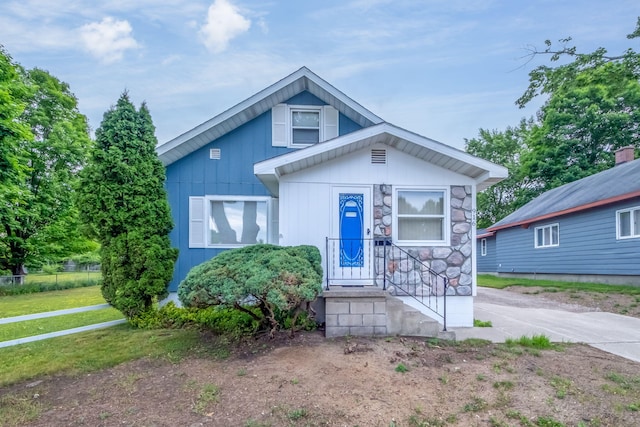 916 Ernst St, Cadillac, MI 49601 - photo 5